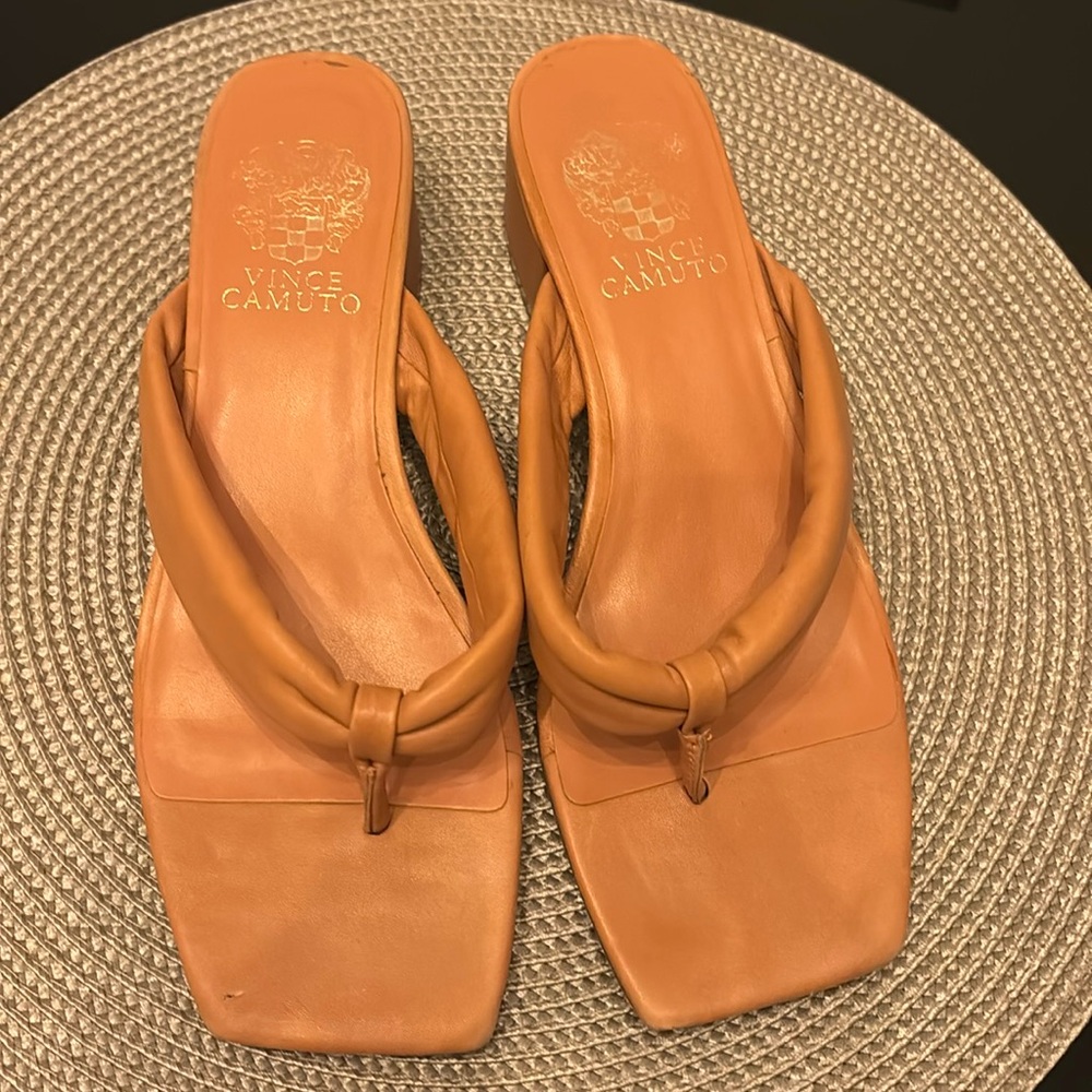 Vince Camuto sandal 7.5